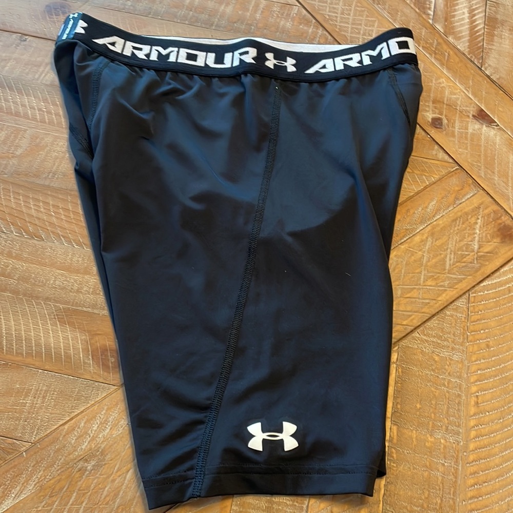 Under Armour Compression Short - Picture 3 of 4